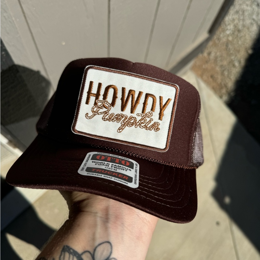 Trucker hat